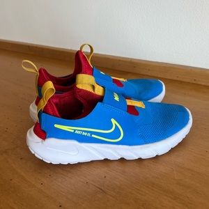 Nike Kids Flex Runner 2 slip on